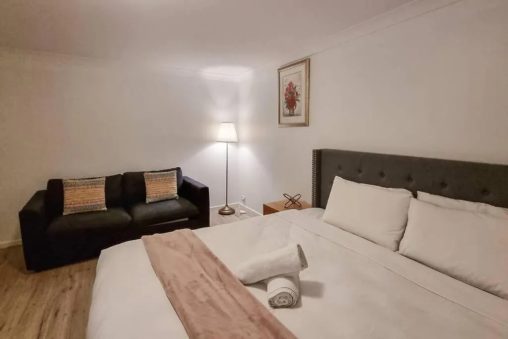 Wishart 1Bed 1Bath Tiny, Quiet House W Parking Apartment Brisbane Australia