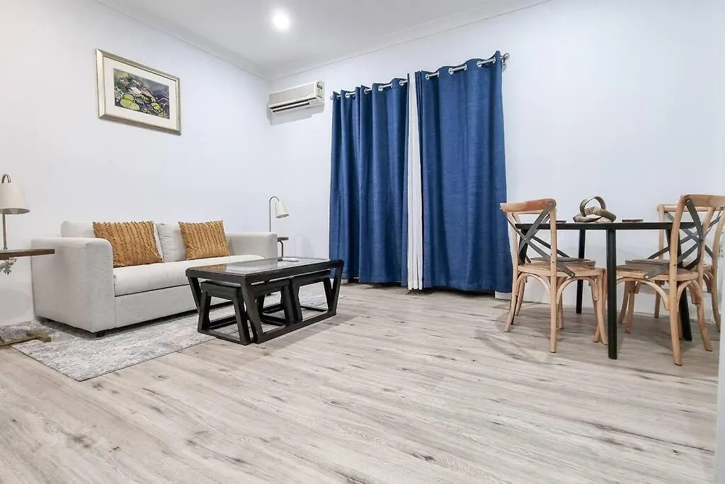 Wishart 1Bed 1Bath Tiny, Quiet House W Parking Apartment Brisbane 0*,  Australia